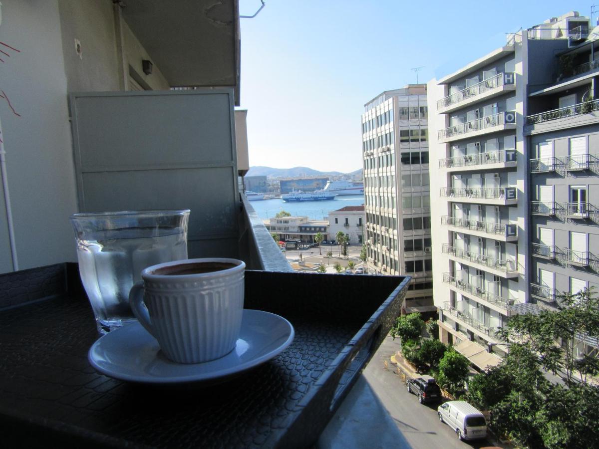 Με Θεα Το Λιμανι Apartment Piraeus Luaran gambar